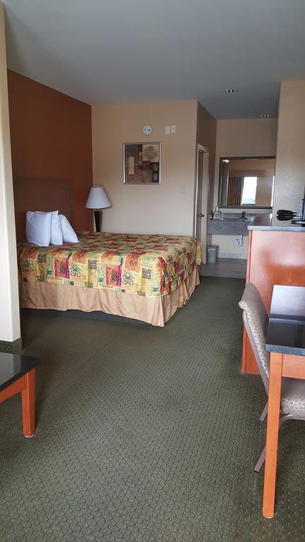 Budgetel Inn And Suites Hearne Bagian luar foto
